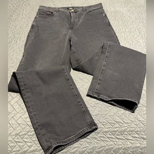 Women’s Gap Modern Straight super high rise 12R black jeans